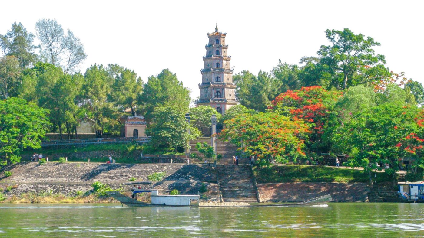 VB071: VIETNAM HIDDEN CHARM (23 Days/ 22 Nights)